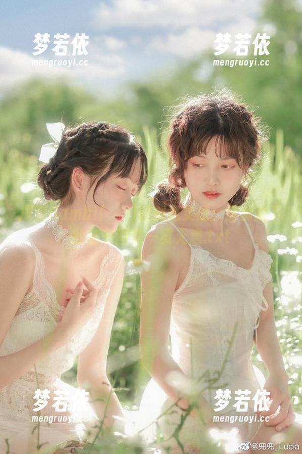 探索Bambi(밤비)的创意灵感：全套桌下的秘书图集一览无遗.txt-梦若依
