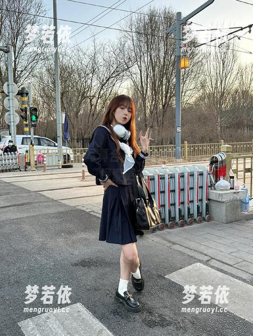 Bomi(普美)写真合集：跟随[Bimilstory]销售女王，探索更多可爱秘密！.txt-梦若依