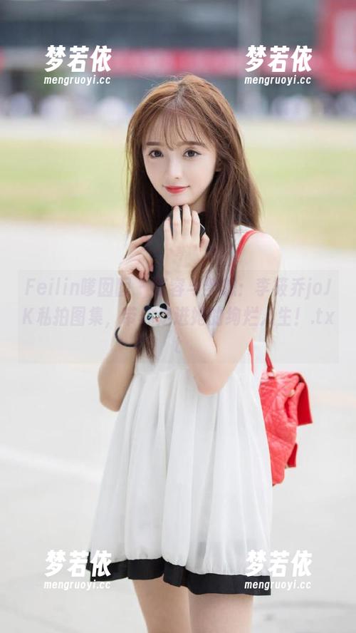 Feilin嗲囡囡 - 笑容与梦想：李筱乔joJK私拍图集，带你走进她的绚烂人生！.txt-梦若依
