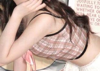 GIRLT果团网 - 图片更新：周妍希用温柔揭秘自嘲的另一种美感.txt