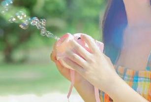 GIRLT果团网 - 最新镂空系列：莫雅淇令人心动的写真套图大赏.txt