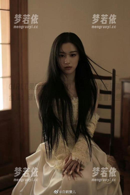 GIRLT果团网 - 蜜桃Q妹儿的连体衣写真合集：谁说连体衣只适合小孩？看看这些！.txt-梦若依
