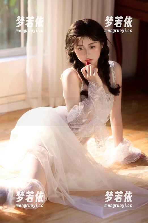 果团网独家供奉：娇艳红唇写真全集，精彩下载等你.txt-梦若依