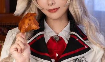 探索HaneAme雨波的厨娘作品：每一张图片都讲述一段美食故事.txt