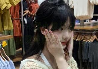 IMiss爱蜜社 - 戴小唯校园写真实用下载：展现纯真与活力.txt