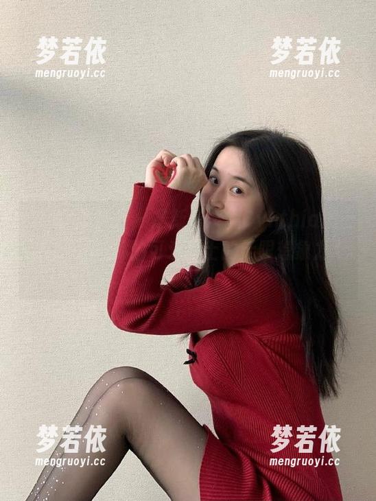 IMiss爱蜜社 - 最新杨紫嫣Cynthia护士套图，让你体验可爱护士的无限想象力.txt-梦若依