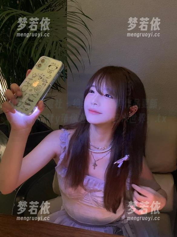 IMiss爱蜜社 - 绝美镂空写真作品更新，赵小米Kitty带你进入梦幻艺术世界！.txt-梦若依