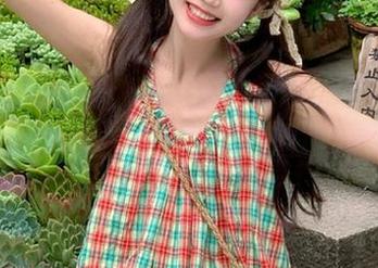 KuukoW奶牛高清图集，带你领略别样风情，体验视觉的极致享受！.txt