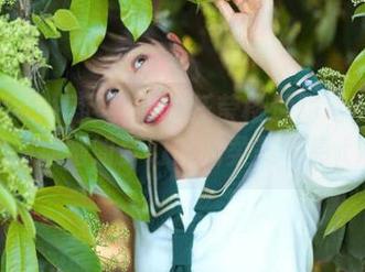 MFStar模范学院 - 任莹樱透明写真合集，捕捉她如梦幻般的柔美气息.txt