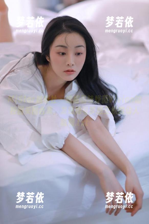 MiStar魅妍社 - 细细品味妤薇Vivian的校园美图合集，发现她与梦想交织的动人瞬间.txt-梦若依