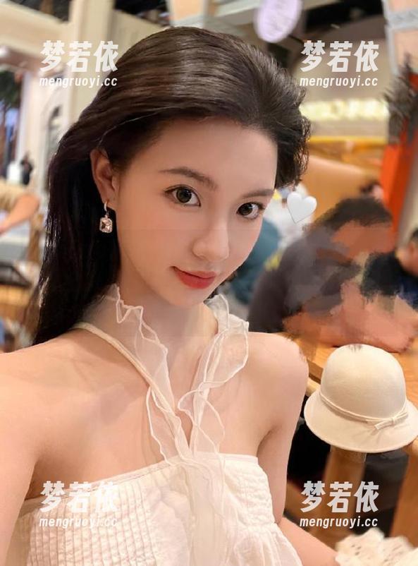 MiiTao蜜桃社 - 缇娜美Tinami的眼镜艺术全集原图，捕捉每一帧动人的瞬间！.txt-梦若依