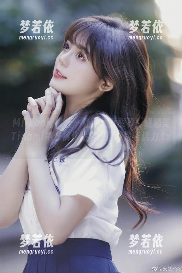 MiiTao蜜桃社 - 让你大开眼界！缇娜美Tinami牛仔裤作品套图展现青春活力.txt-梦若依