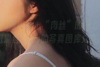 MiiTao蜜桃社 - “肉丝”的魅力释放：走进露西Lucy的写真图库之旅.txt