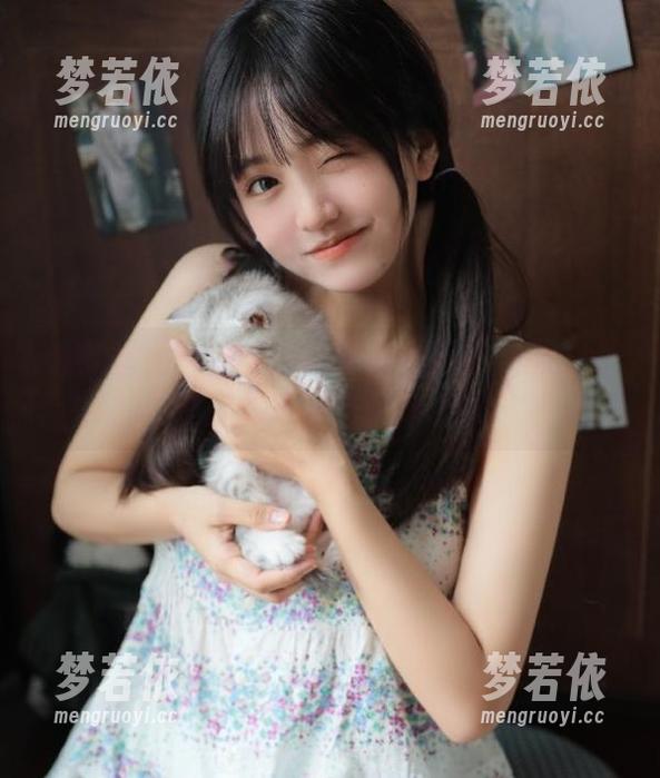 看慕丝女郎如何用高清美图演绎开心少女腿腿的故事与风情.txt-梦若依