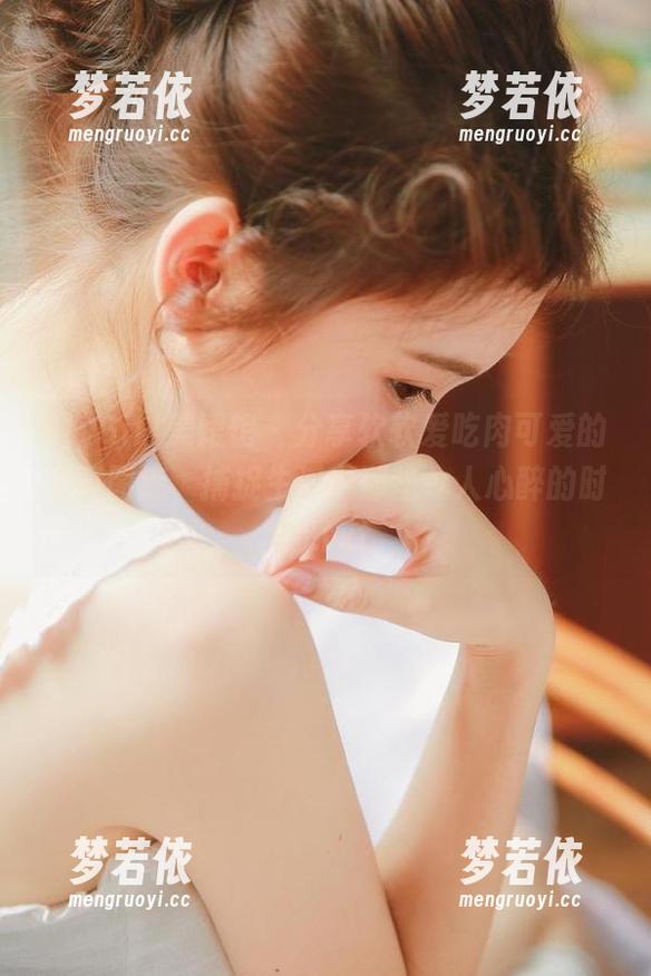 MyGirl美媛馆 - 分享软软爱吃肉可爱的写真图库，捕捉生活中那些令人心醉的时刻.txt-梦若依