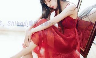 油亮的细节，Shika小鹿鹿高清cos作品将幻想变为现实的奇妙旅程.txt