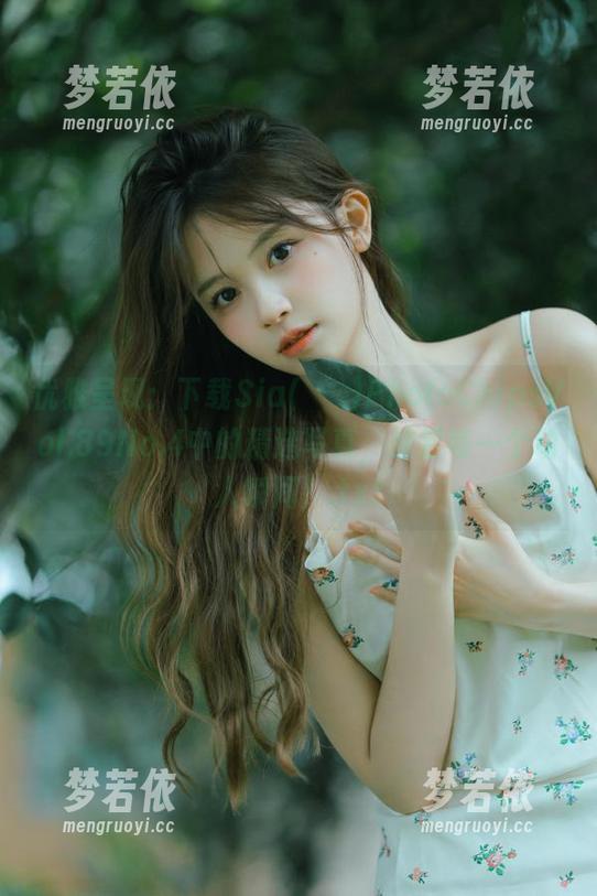 优雅呈现：下载Sia(시아)PhotoChipsVol.89No.4中的精选写真，捕捉每一个动人瞬间！.txt-梦若依