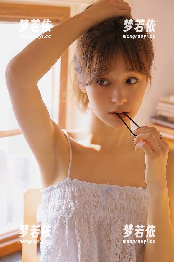 TGOD推女神 - Una尤娜御姐写真全集：独特风格展现风韵，让你领略不一样的摄影艺术.txt-梦若依