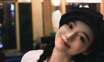 TGOD推女神 - 施忆佳的照片故事：夏天无圣光作品，捕捉每个瞬间的纯粹美。.txt