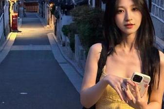TGOD推女神 - 诗意与自然交融：琪琪qlql户外全套图集让你领略不一样的写真风格.txt