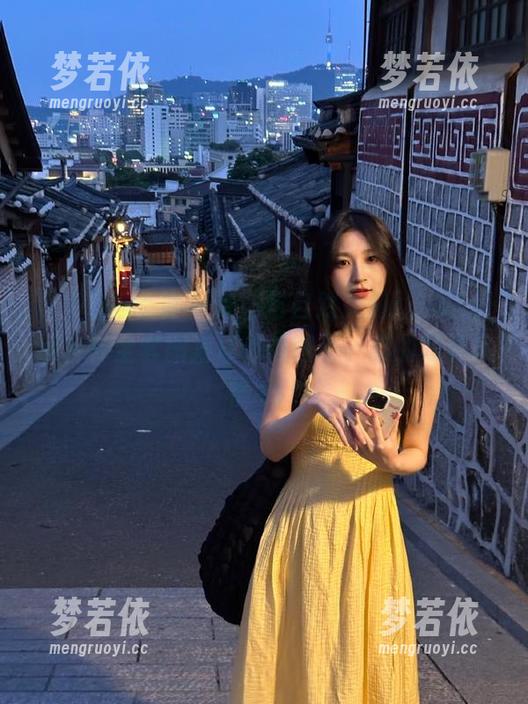 TGOD推女神 - 诗意与自然交融：琪琪qlql户外全套图集让你领略不一样的写真风格.txt-梦若依