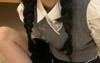 TouTiao头条女神 - 大胆探索小米粒儿的浴室私拍，感受精美图片的温暖.txt