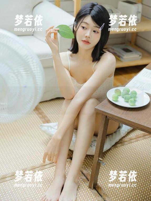 TouTiao头条女神 - 查莉娅姐姐最新免费写真上线让您惊艳与惊喜并存.txt-梦若依