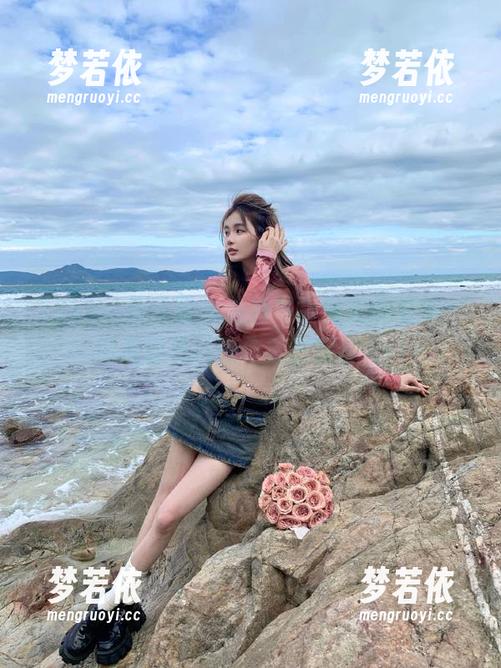 Tukmo兔几盟 - 油亮写真集火热发布，董成丽最新创作感官盛宴.txt-梦若依