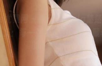 UGirls尤果网 - 探索Angela楚楚短裙的艺术之美：每一张照片背后都隐藏着原图的故事.txt