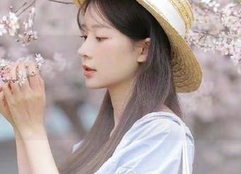 UGirls尤果网 - 在Sukki可儿的丝袜私拍中寻觅灵感：清新优雅与妩媚性感齐聚，尽情享受这份资源吧！.txt