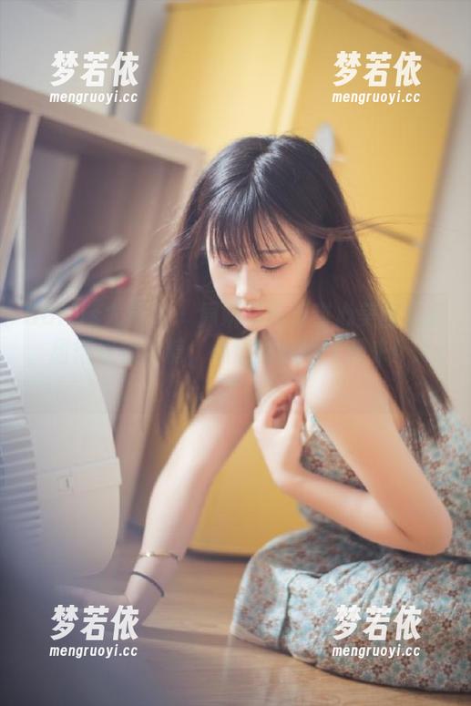 UGirls尤果网 - 周妍希最新甜心美图来袭，甜得像棉花糖，心情能瞬间飞起来！.txt-梦若依