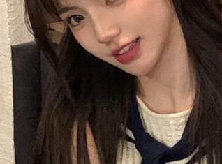 UGirls尤果网 - 赏析李思宁魅力：‘裤里丝’主题写真图片独家合集.txt