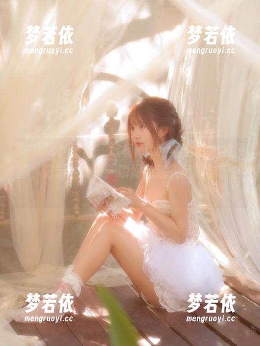 UGirls尤果网 - 欣杨Kitty的全套内衣原图，记录下她每一瞬间的迷人风貌与自信！.txt-梦若依