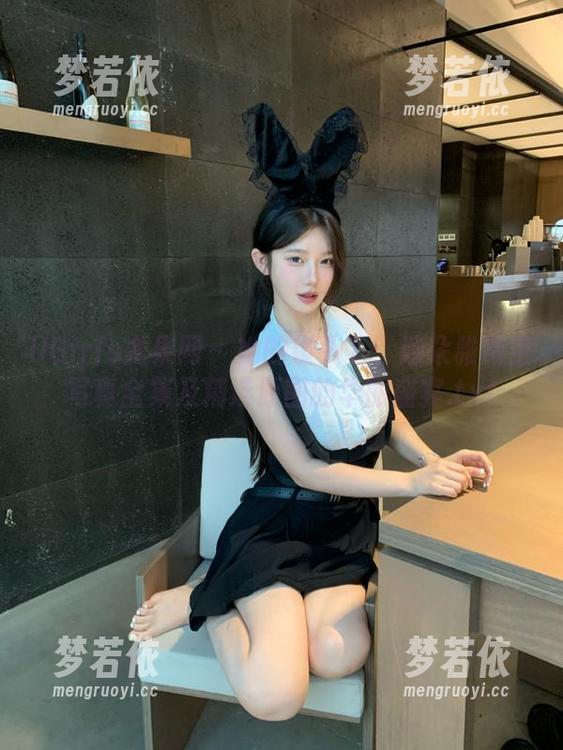 UGirls尤果网 - 她的镜头下：诗朵雅镂空写真全集及精选原图的华丽盛宴.txt-梦若依