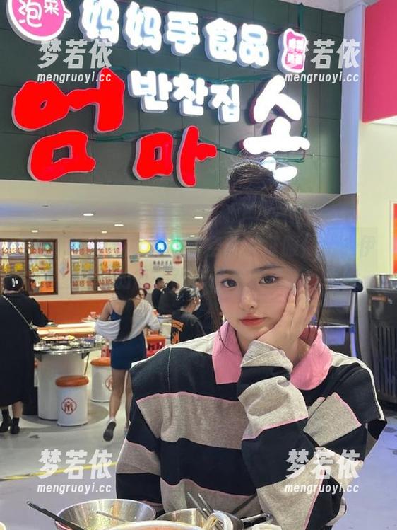 UGirls尤果网 - 让镂空艺术征服你，赵伊彤图包里的每一张作品都在说话！.txt-梦若依