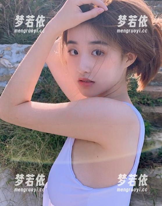 UGirls尤果网 - 陈怡曼校园写真集，独特视角下的美图分享，展现不一样的校园风情！.txt-梦若依