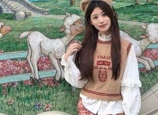 XIAOYU语画界 - 带你探秘波巧酱的美图世界，肉丝写真让你直呼‘太精彩’！.txt