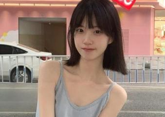 XIAOYU语画界 - 随时随地欣赏：王馨瑶yanni美脚图册原图的视觉享受.txt