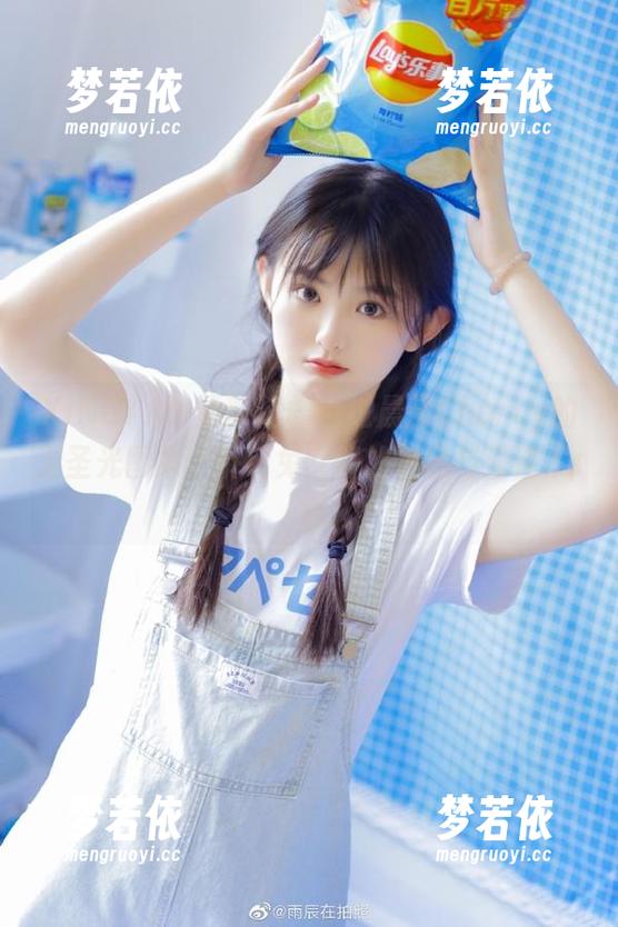 XINGYAN星颜社 - 透过晨晨Cherry的无圣光图集，解锁兔女郎的神秘与深邃.txt-梦若依