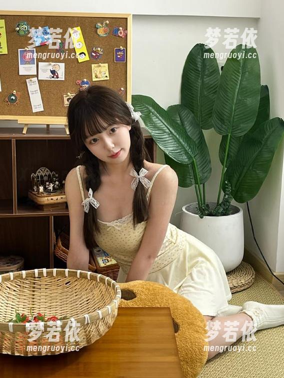 Xiuren秀人网 - Egg尤妮丝粉色写真在线合集，解锁甜美气息的视觉盛宴.txt-梦若依