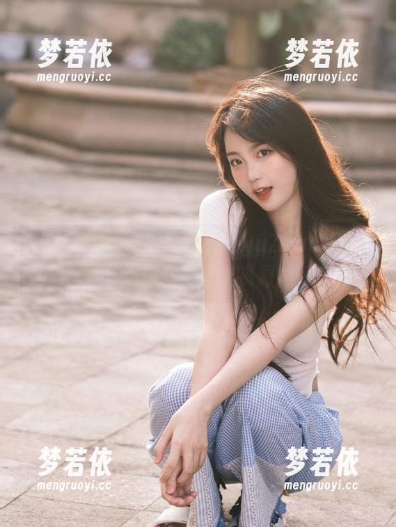 Xiuren秀人网 - 关注HeyuZhang修女，尽享精选原图与丰富资源推荐.txt-梦若依