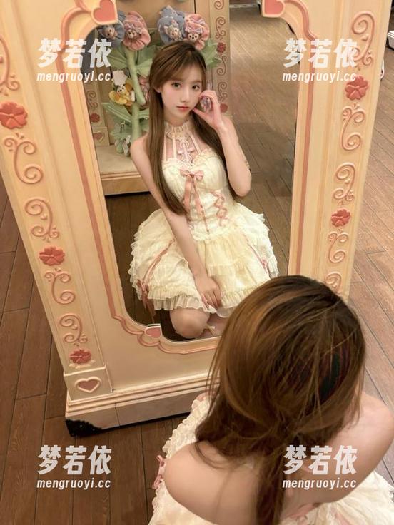 Xiuren秀人网 - 最新Lucky沈欢欣白丝写真作品图片，唤起内心深处的美好记忆.txt-梦若依
