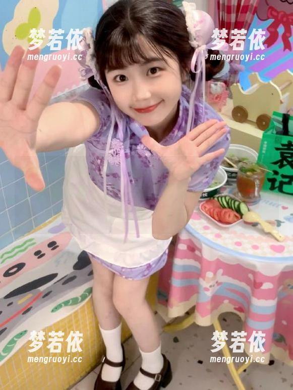 Xiuren秀人网 - 收藏Mieko林美惠子白丝全套写真，速来下载拥有这份独特的审美体验！.txt-梦若依