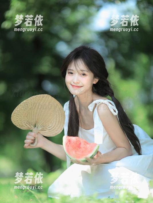 Xiuren秀人网 - 奶牛作品集大揭秘，周慕汐baby为你分享独特视角.txt-梦若依