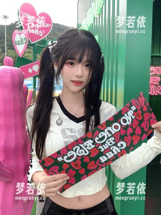 Xiuren秀人网 - 细腻又迷人的美脚图集，奈汐酱nice带你领略绝美风情.txt-梦若依