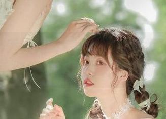 Xiuren秀人网 - 媃柔rourou柔美自拍合集：壁纸展示她的无限魅力.txt
