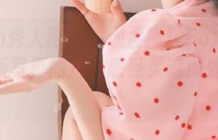 Xiuren秀人网 - 发现孟狐狸FoxYini修女的最新写真图片，感受灵魂深处的共鸣.txt