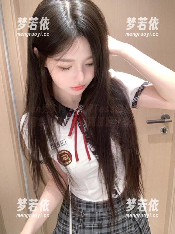 Xiuren秀人网 - 安妮Tess的灰丝写真套图集，难得的美丽资源分享.txt-梦若依