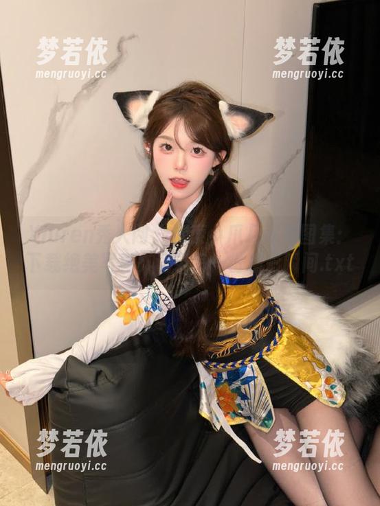 Xiuren秀人网 - 探索小爪几红裙图集：下载绝美写真，记录每一份精彩瞬间.txt-梦若依