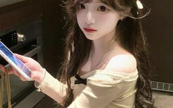 Xiuren秀人网 - 探秘徐莉芝Booty短裙美腿写真，超高清美图让你心动不已！.txt